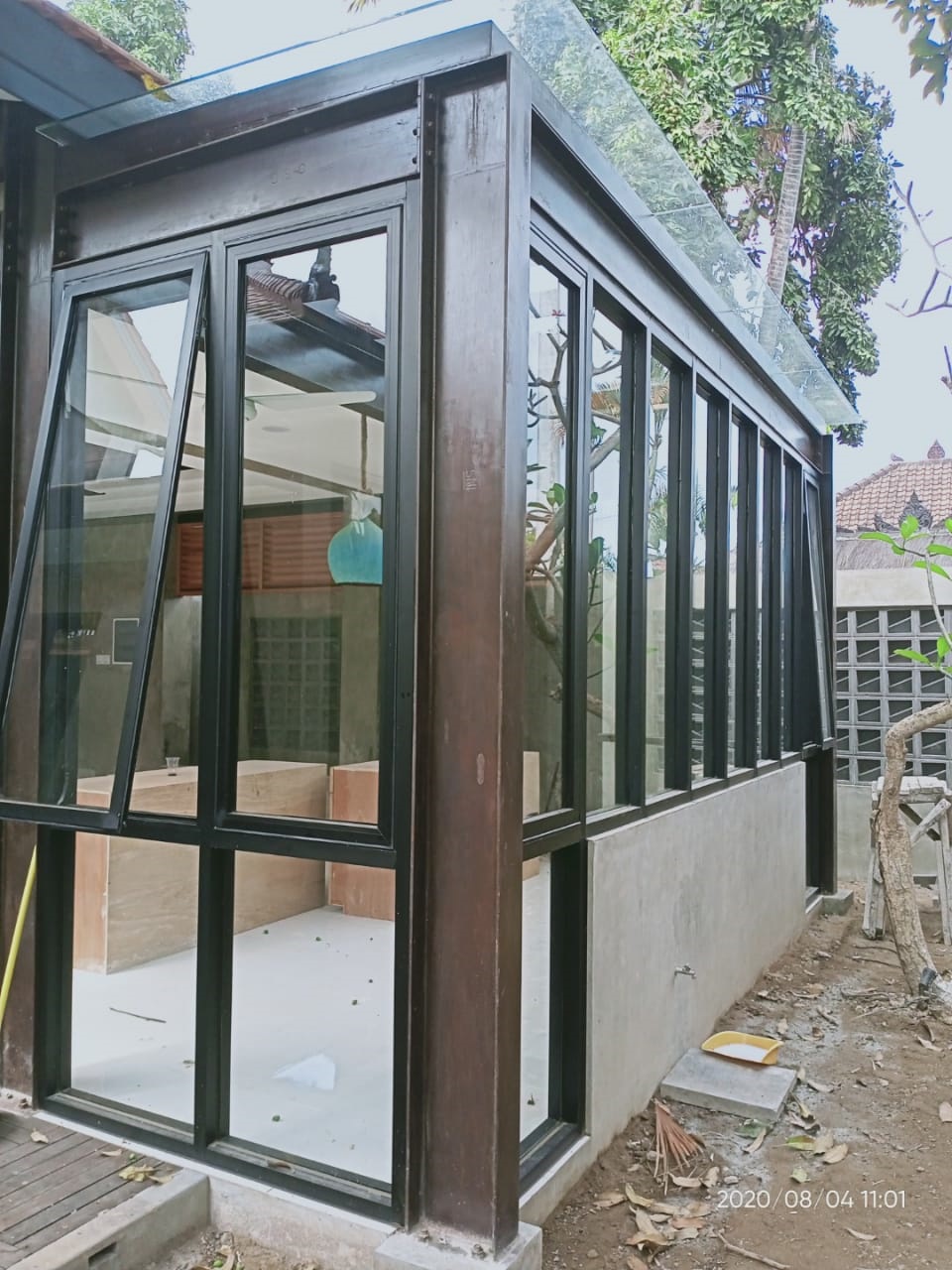 Jasa Pasang Aluminium dan Kaca di Bali