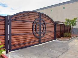 Jasa Pasang Pintu Pagar Besi di Bali